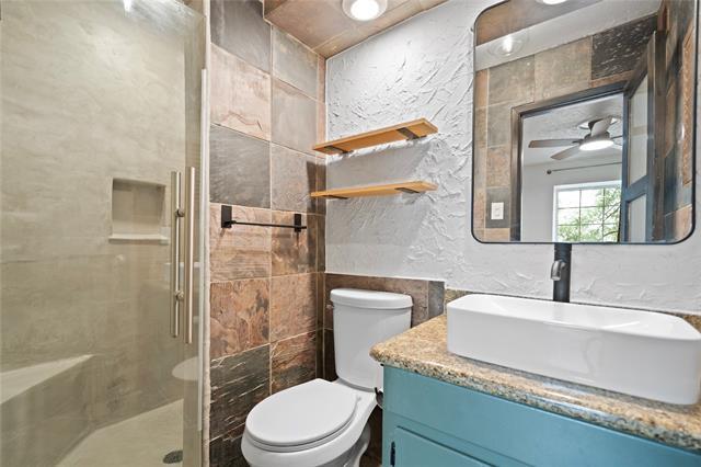 Building Photo - 5218 Fleetwood Oaks Ave
