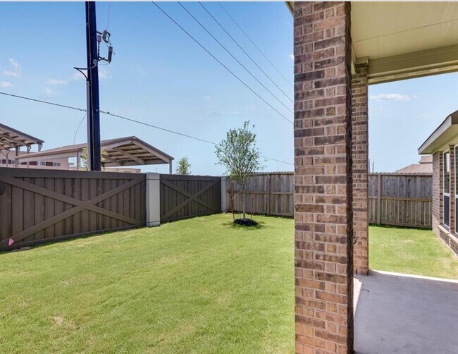 Building Photo - 907 Daffodil View Ct