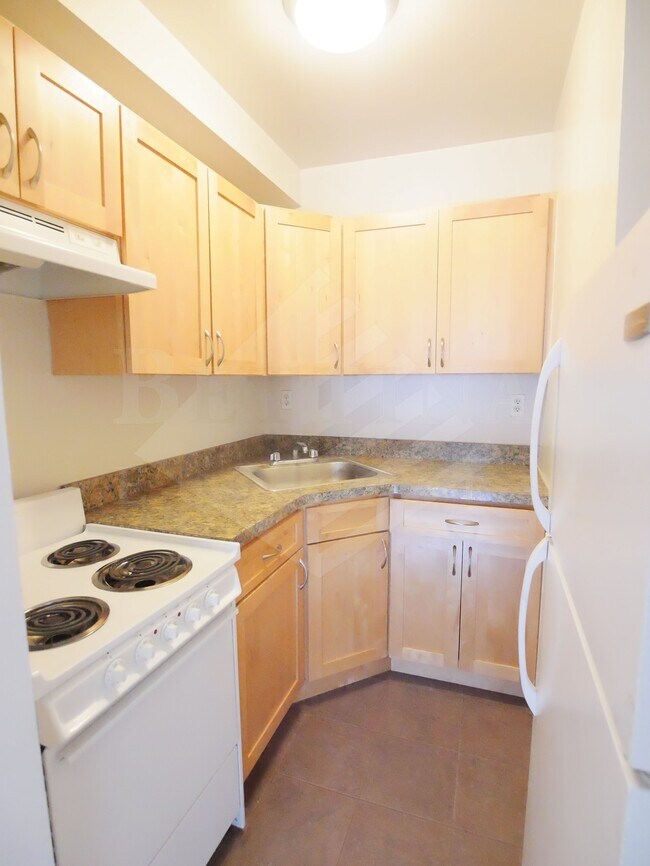 Interior Photo - 317 East 91st Street