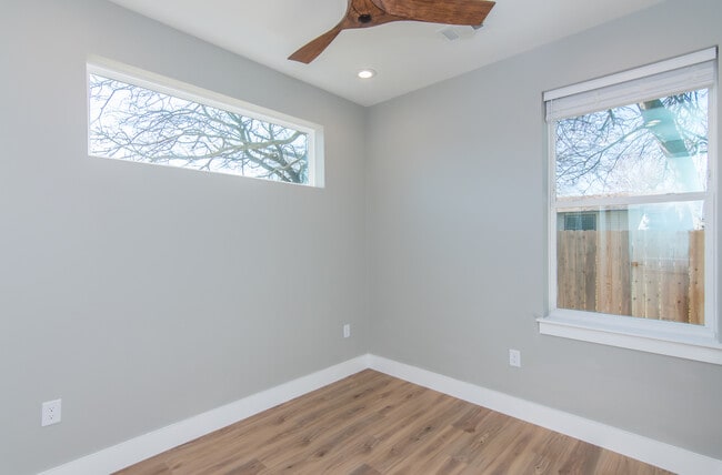 Building Photo - 8006 Gault St