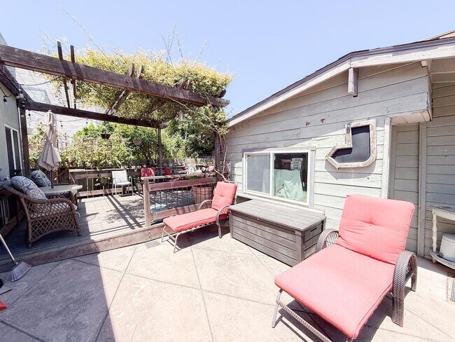 Building Photo - 1227 Brighton Ave