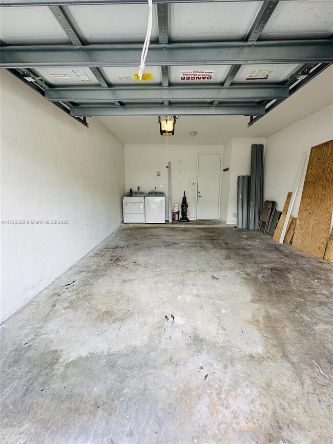 Building Photo - 3450 NW 13th St