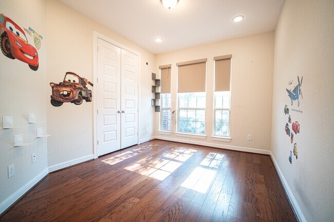 Building Photo - 5802 Caper Shores Ln