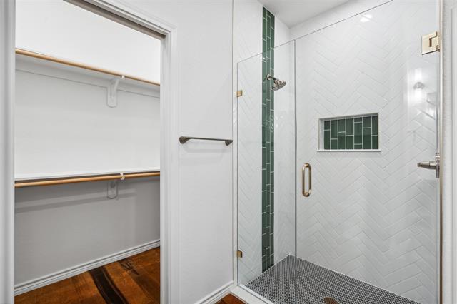 Building Photo - 5718 Barkridge Dr