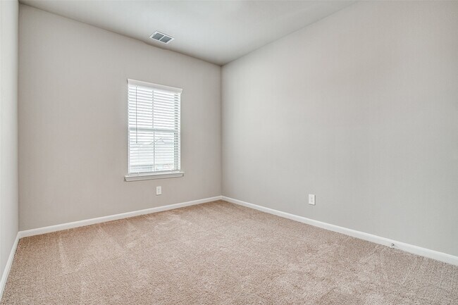 Building Photo - 5239 Amistad Dr