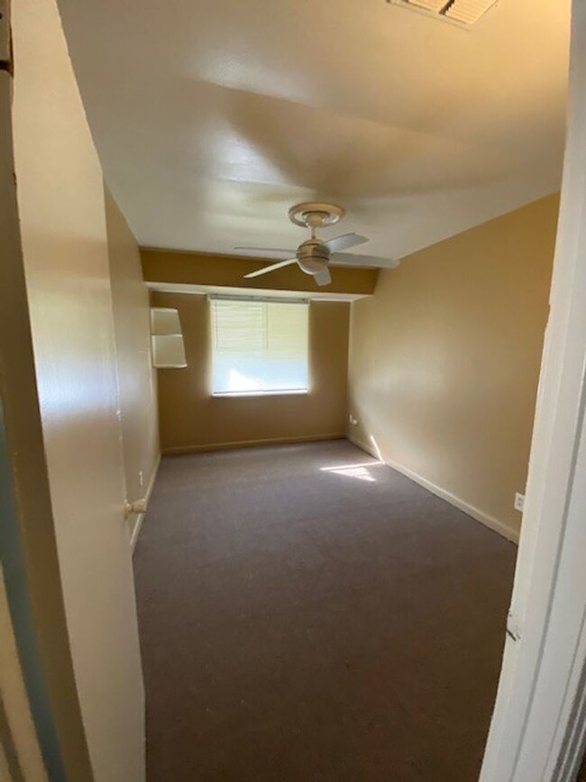 Building Photo - Cozy 3-bedroom, 1.5 bath for lease in west...