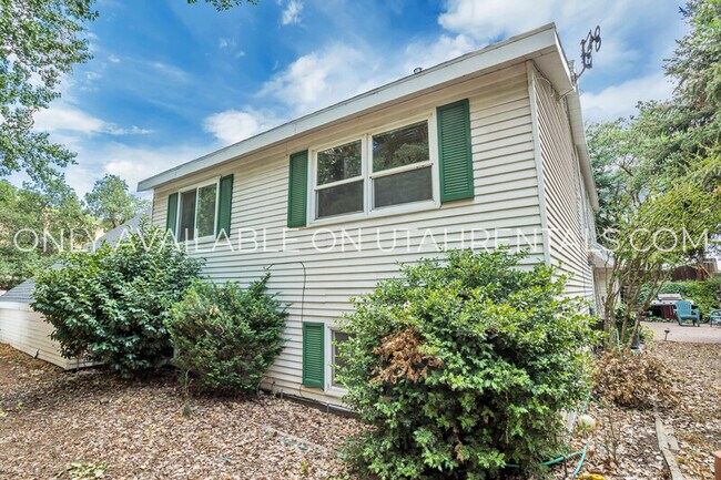 Building Photo - 3676 N 870 E