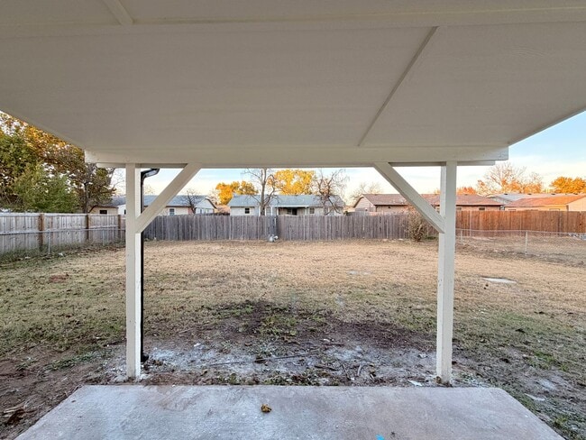 Building Photo - Newly Remodeled 3/2 Jenks Home