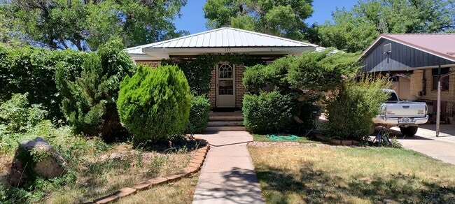 Primary Photo - 117 N 200 W St