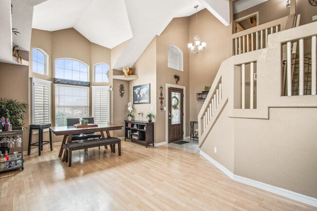 Building Photo - 12504 Sun Flare Dr