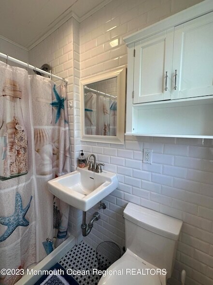 Building Photo - 58 5th St