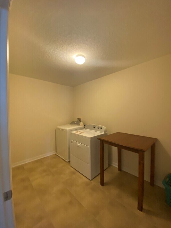 Building Photo - 2851 Moonstone Bend