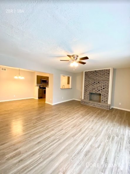 Primary Photo - Updated Top Floor 2 Bedroom For Rent in Mi...