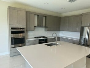 Building Photo - 10033 Stockrun Dr