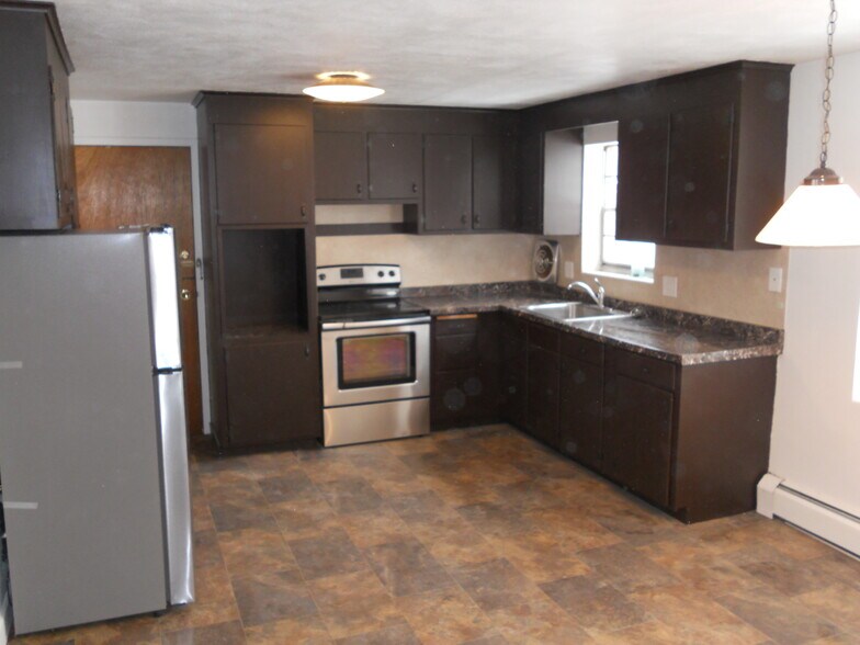 Building Photo - 91 Shadow Ln