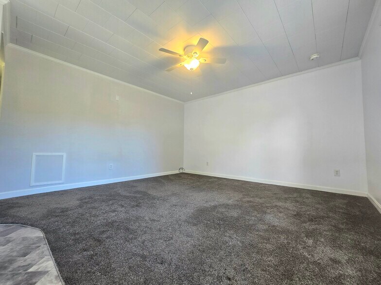 Living Room 1 - 417 10th Ave S