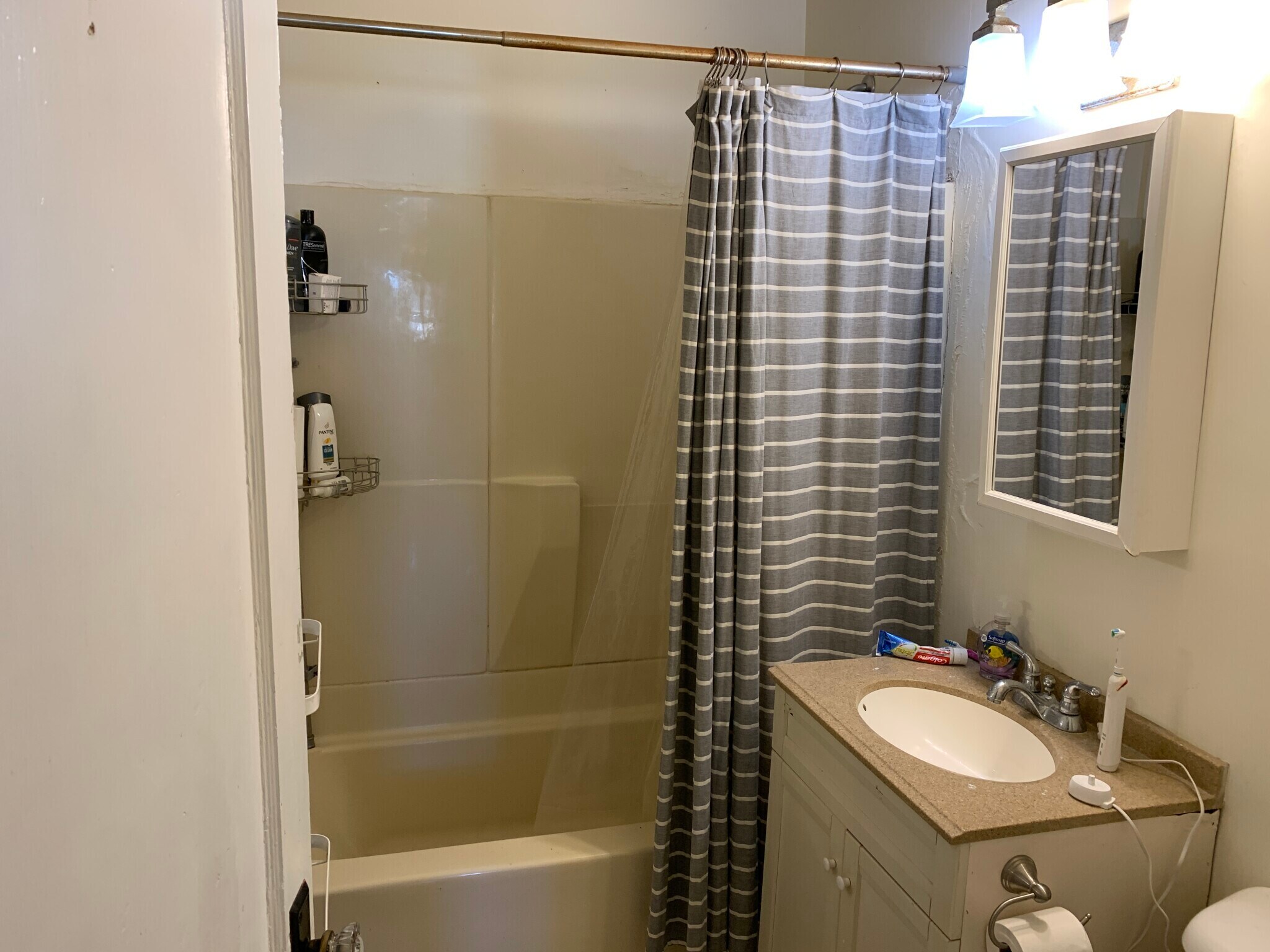 Building Photo - 7 Donnybrook Rd