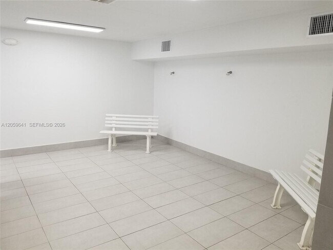 Building Photo - 2301 S Ocean Dr
