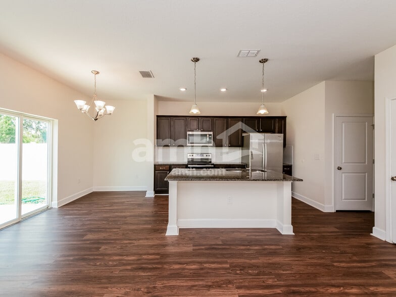 Building Photo - 4659 Reisswood Lp