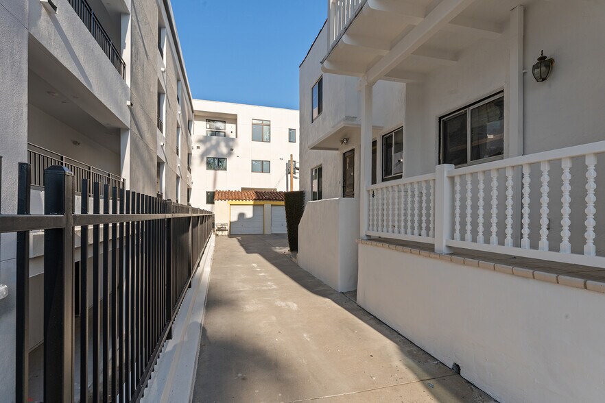 Building Photo - 12109 Hoffman St