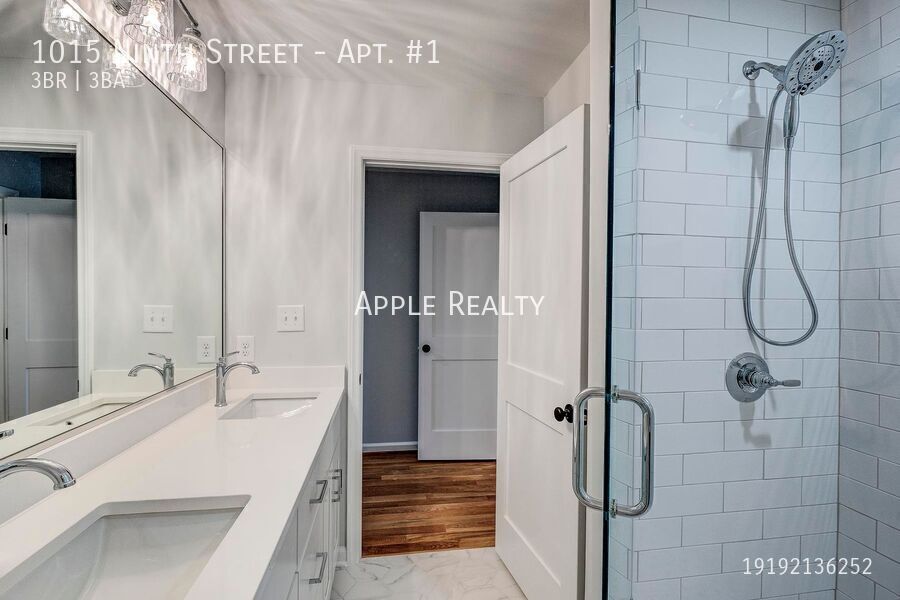 Building Photo - 1015 Ninth Street-Apt. #1