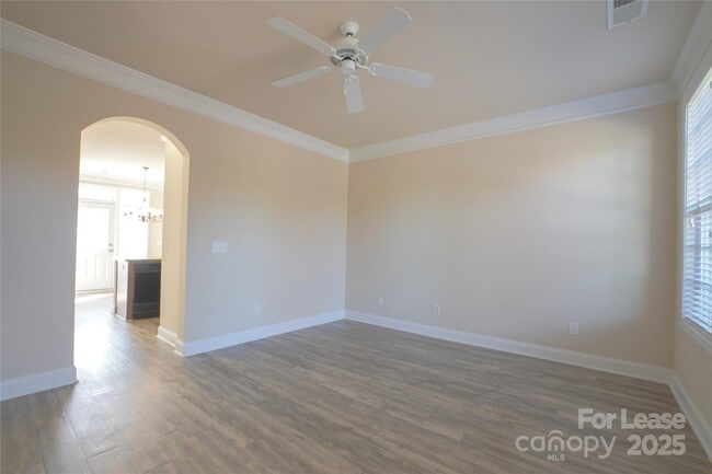 Building Photo - 11125 Cedar Walk Lane