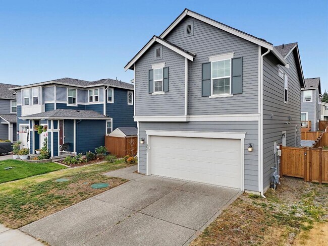 Building Photo - Spacious Newer Lacey Home | 3-Bed Home with A/C, Gas Fireplace, Bonus Loft & Fully Fenced Backyard!