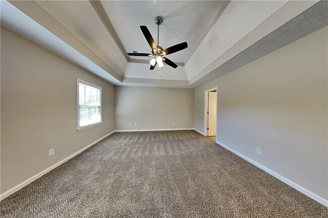 Building Photo - 3 Maplelake Dr