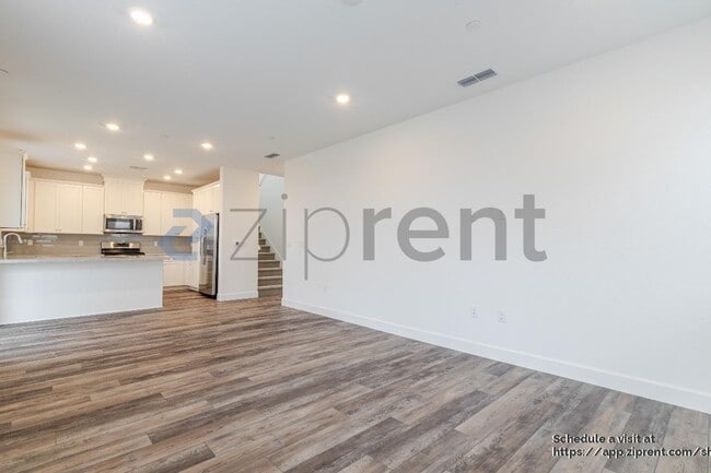 Building Photo - 1168 Caraballo Dr