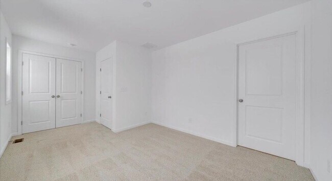 Building Photo - Brand New Townhouse in Blacksburg,VA.