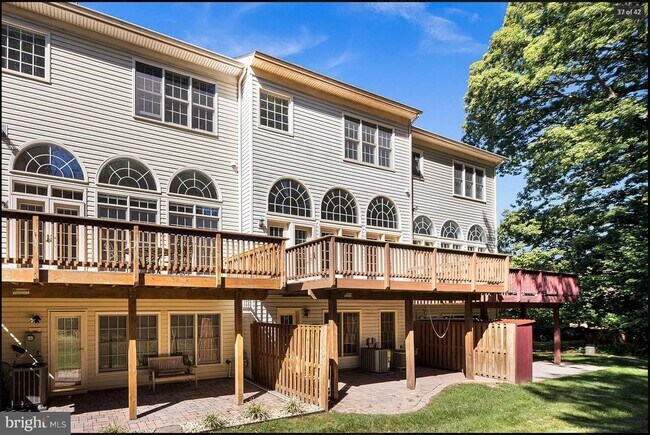 Building Photo - 5394 Chieftain Cir