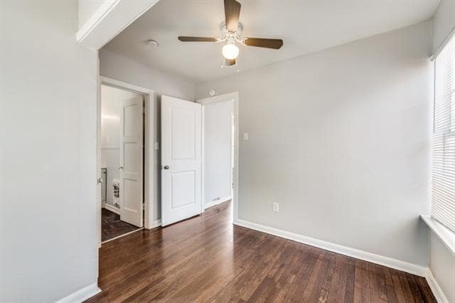 Primary Photo - 2725 Toronto St