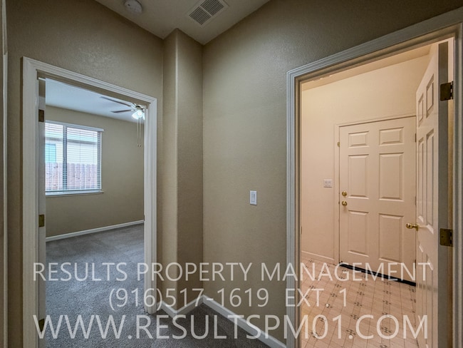 Building Photo - Single Story in West Roseville