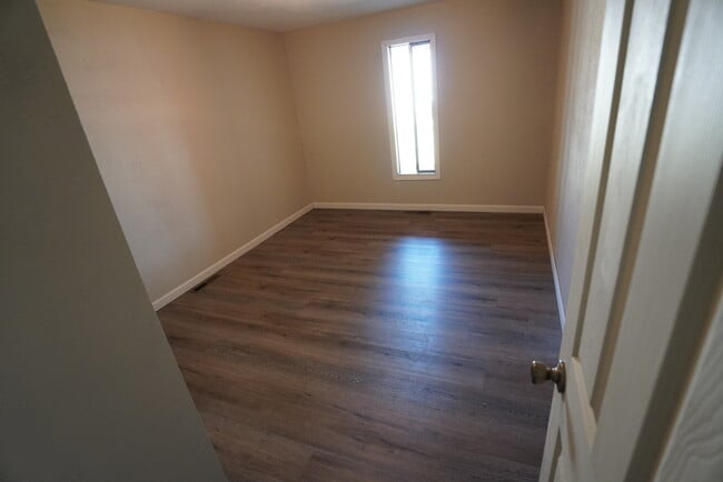 Building Photo - 4204 E 37th Ave