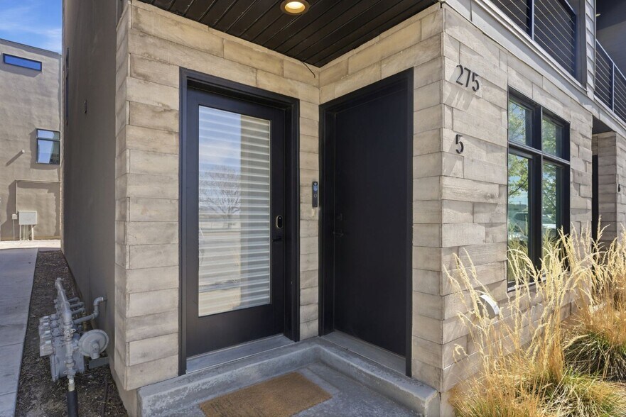 Building Photo - 275 W 800 S