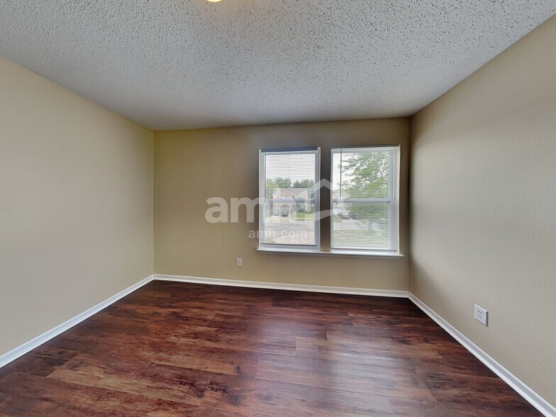 Building Photo - 3230 Abaca Ct