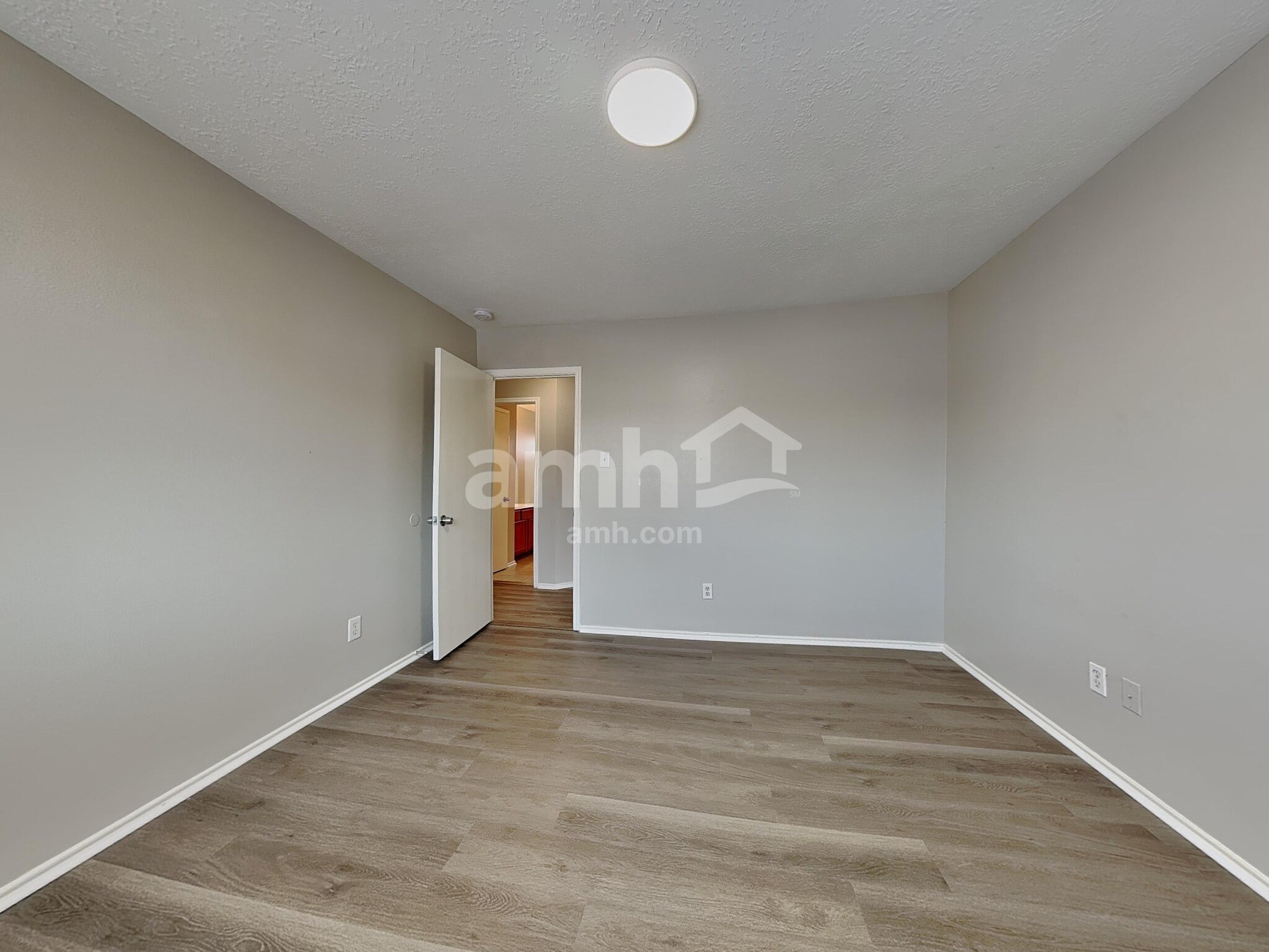 Building Photo - 7222 Winter Song Dr