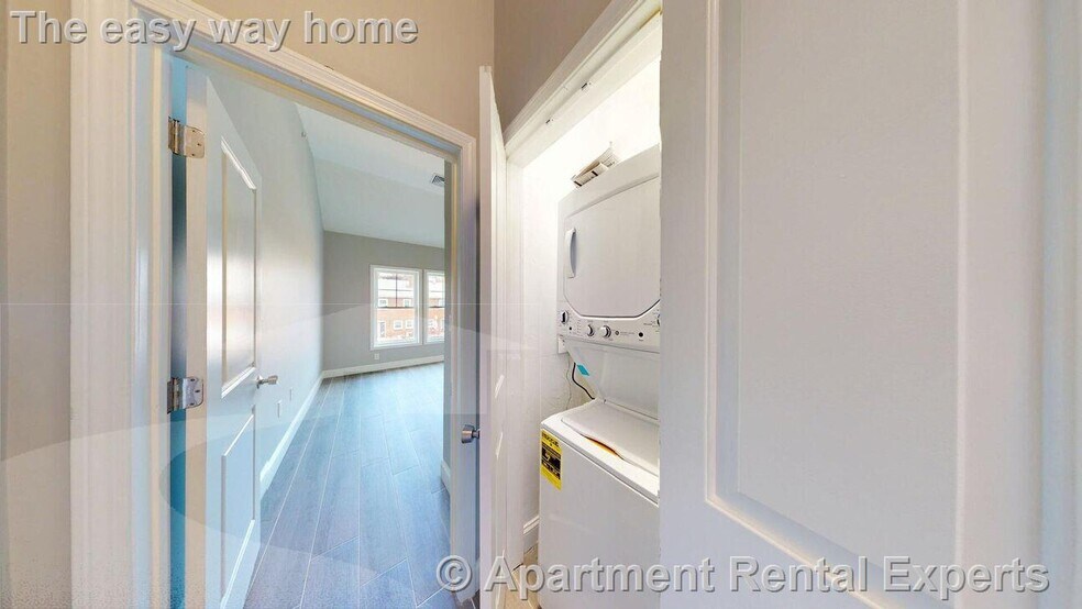 Building Photo - 51 Hill Rd