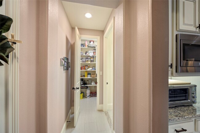 Building Photo - 17610 Astrachan Rd