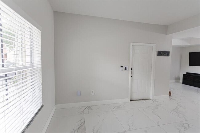 Building Photo - 14387 SW 9th Ct