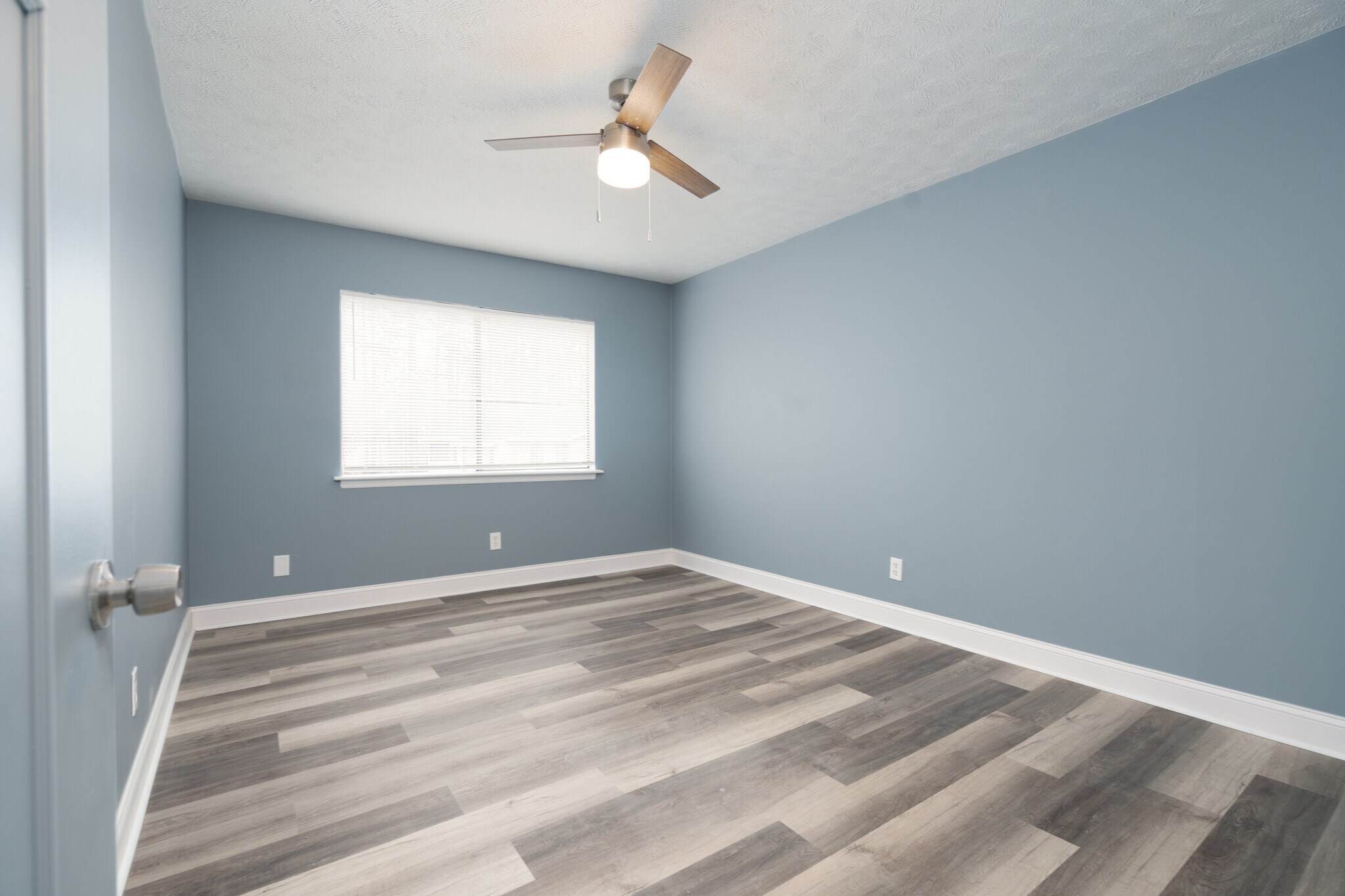 Building Photo - 7560 Taylor Rd