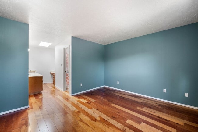 Building Photo - NEW MOVE-IN SPECIAL! Vibrant Home Off Rode...