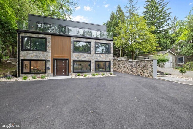 Building Photo - 354 Winding Wy