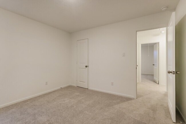 Building Photo - 15254 Abella Dr