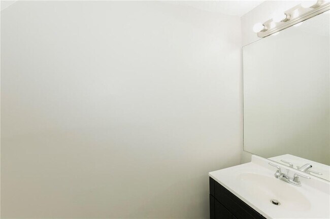 Building Photo - 6512 Wellington Chase Ct