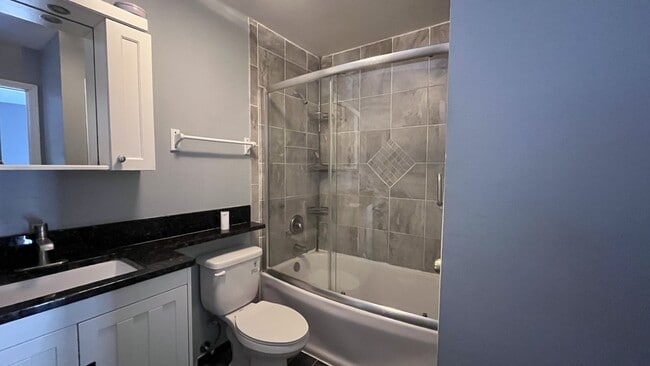 Building Photo - 110 Woodcrest Cir
