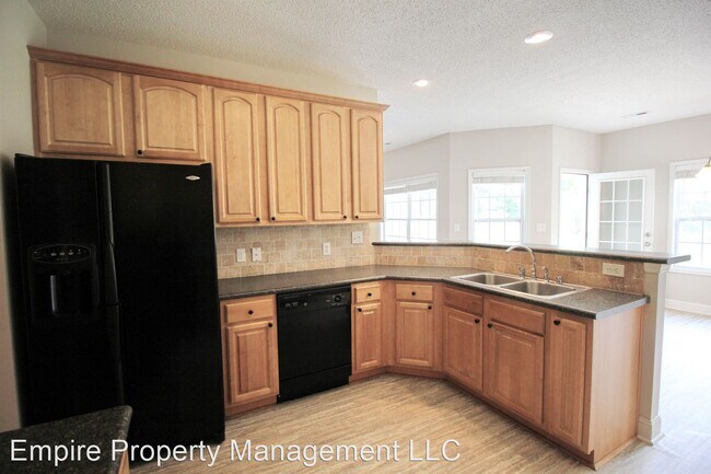 Building Photo - 5013 Patriot Park Dr SE