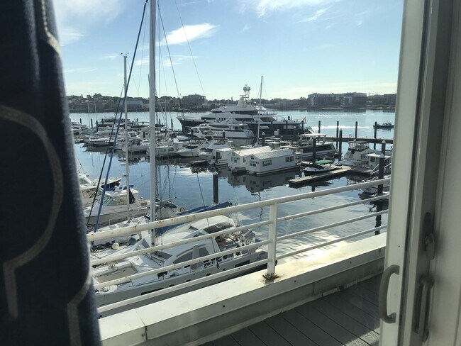 Primary Photo - 46 Constellation Wharf