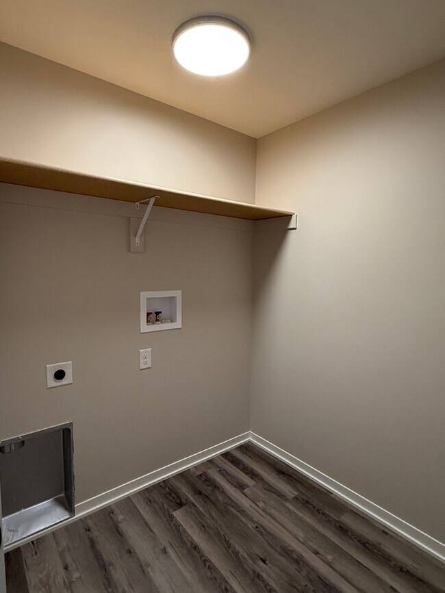 Building Photo - Brand New Spacious 2-Story with 3 bedrooms/2.5 bathrooms in Waverly