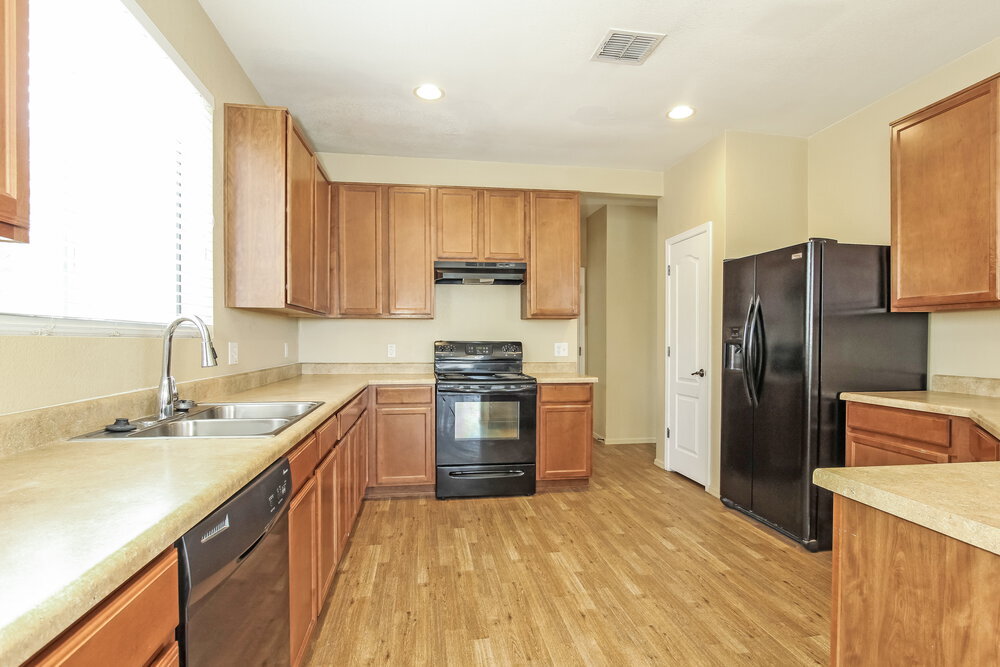 Building Photo - 1316 S Flaxseed Dr